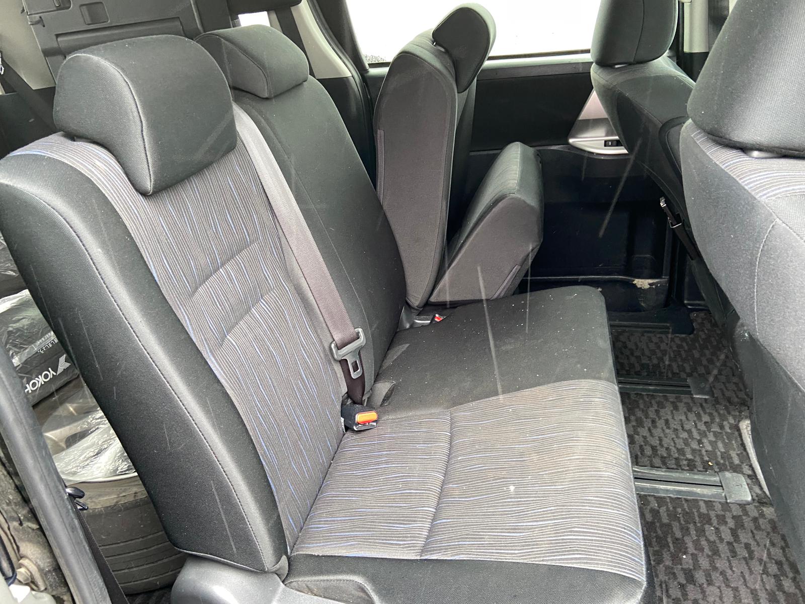 2010 Toyota Voxy